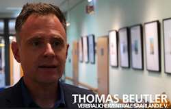 You-Tube-Video Workshops "Frauen und Finanzen" Portraitaufnahme von Thomas Beutler