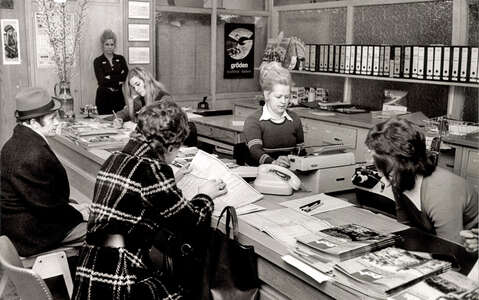 Schalterhalle des Ferienwerks der Arbeitskammer Schalterhalle des Ferienwerks der Arbeitskammer