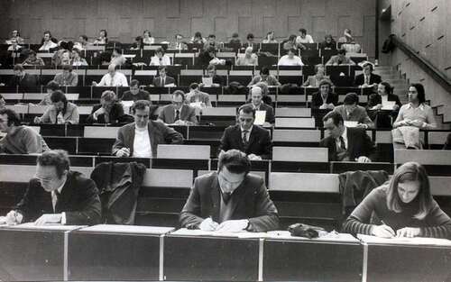 Vorlesung des ersten AfAS Studiengangs Vorlesung des ersten AfAS Studiengangs