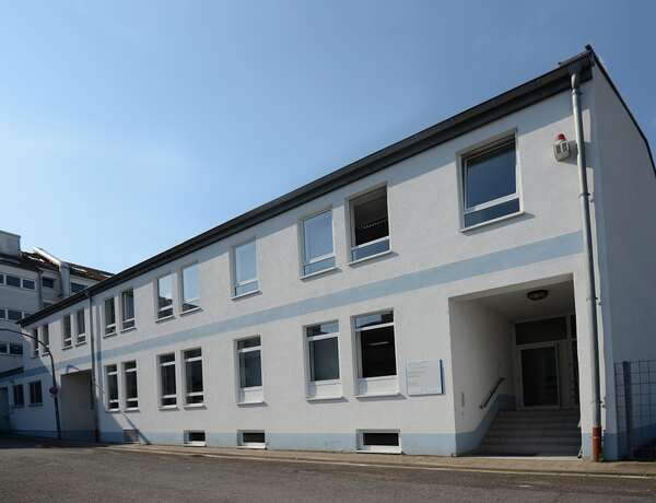 Im Erdgeschoss findet Ihr das Dokuzentrum. Foto: Pasquale d'Angiolillo. Im Erdgeschoss findet Ihr das Dokuzentrum. Foto: Pasquale d'Angiolillo.